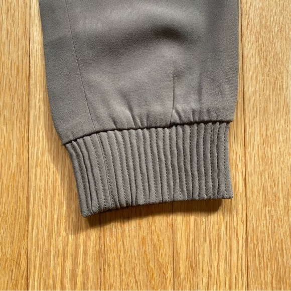 Aritzia Babaton Grey-Taupe High Rise Harvey Joggers Womens 4 - Picture 8 of 11